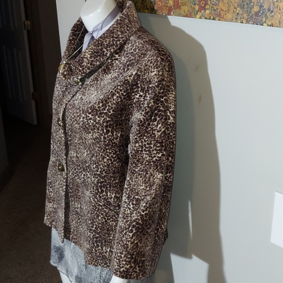Talbots Tantalizing leopard print light Jacket - Picture 3 of 10
